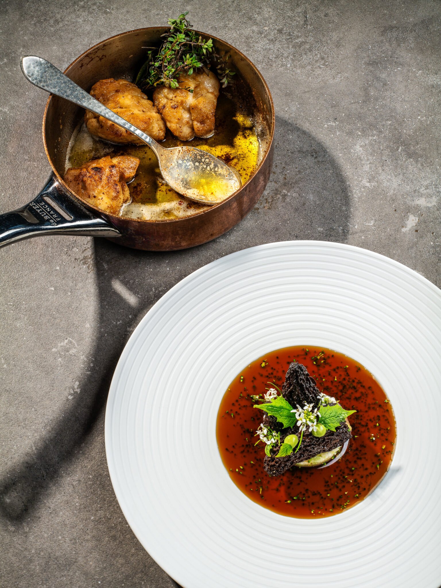 Ein Gourmetgericht im Söl’ring Hof auf Sylt – der perfekte Urlaubsgenuss.