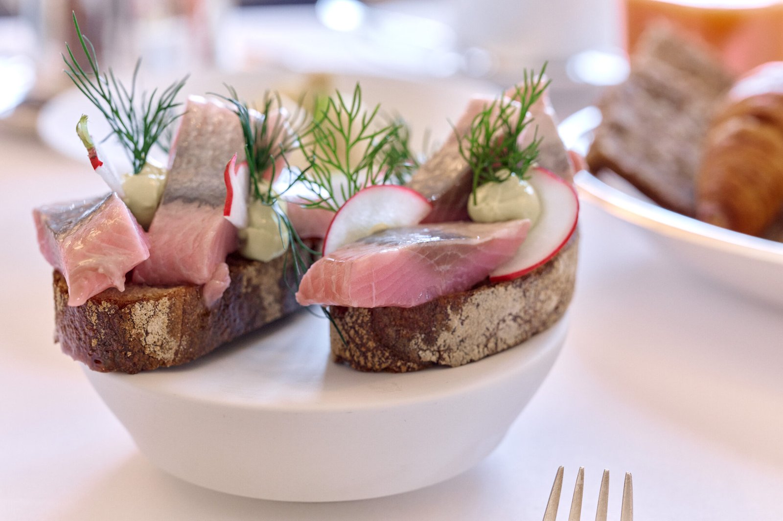 Fisch-Canapés im Söl’ring Hof, Urlaubsziel Sylt.